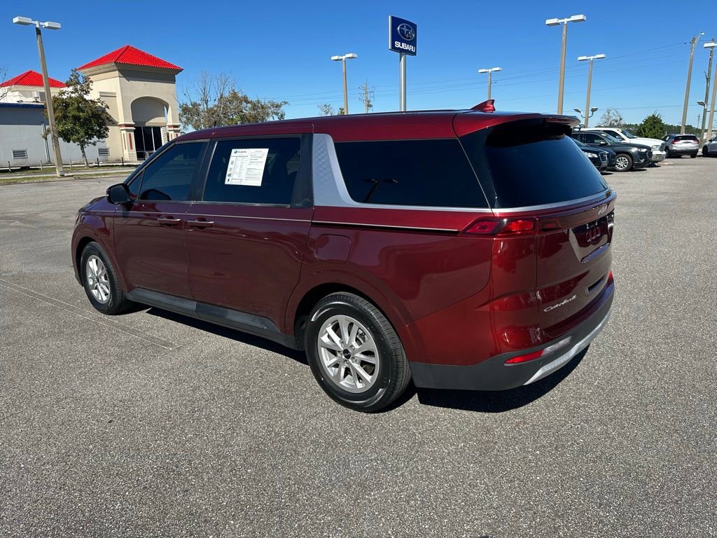 Used 2022 Kia Carnival LX image 8