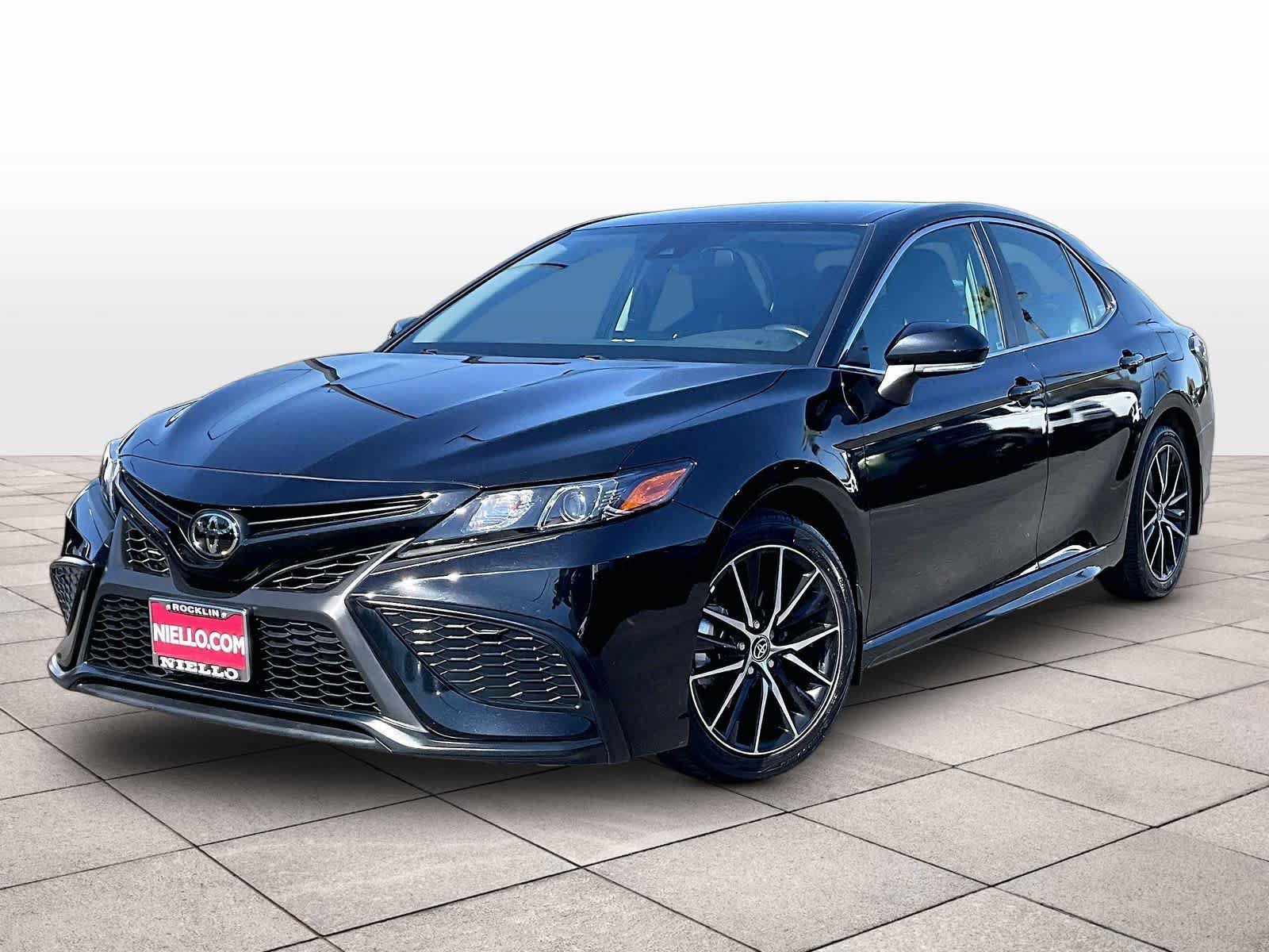 Used 2024 Toyota Camry SE