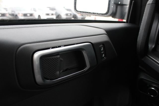 New 2025 Ford Bronco 4-Door AWD/4WD image 6