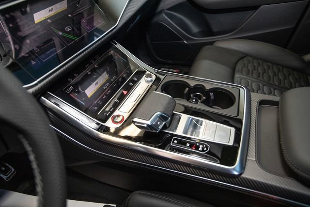 New 2025 Audi RS Q8 performance image 19