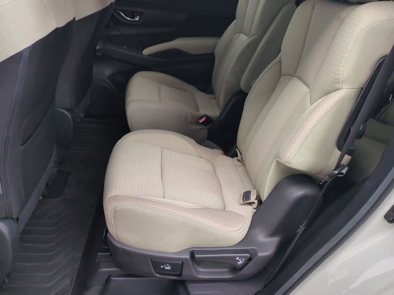 Certified 2024 Subaru Ascent Premium w/ Convenience Package AWD/4WD image 17