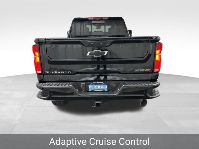 Used 2025 Chevrolet Silverado 2500 ZR2 w/ Technology Package image 4