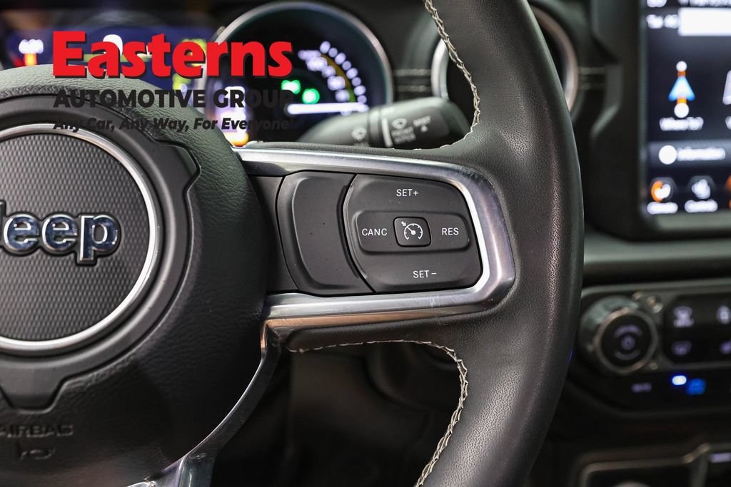 Used 2023 Jeep Wrangler Unlimited Sahara w/ Cold Weather Group AWD/4WD image 16