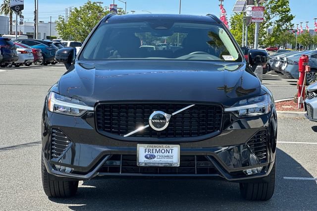 Used 2025 Volvo XC60 B5 Plus image 9