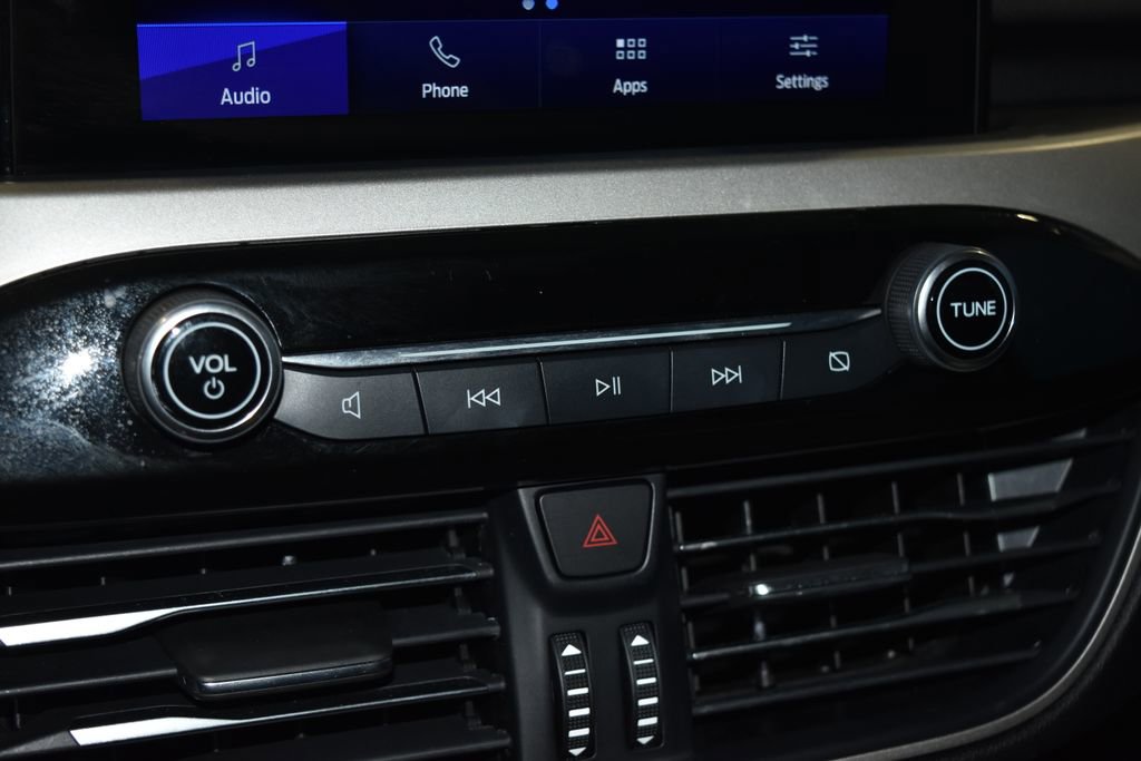 Used 2022 Ford Escape SE image 12