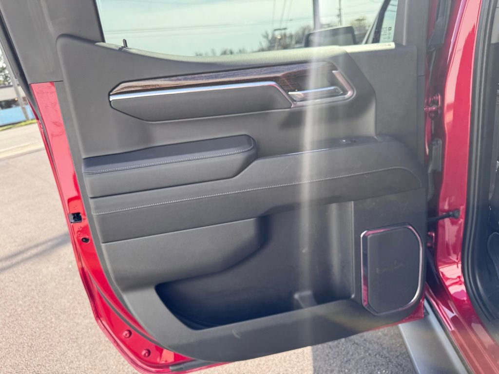Used 2024 GMC Sierra 1500 Elevation w/ LPO, Elevation Black Package image 31