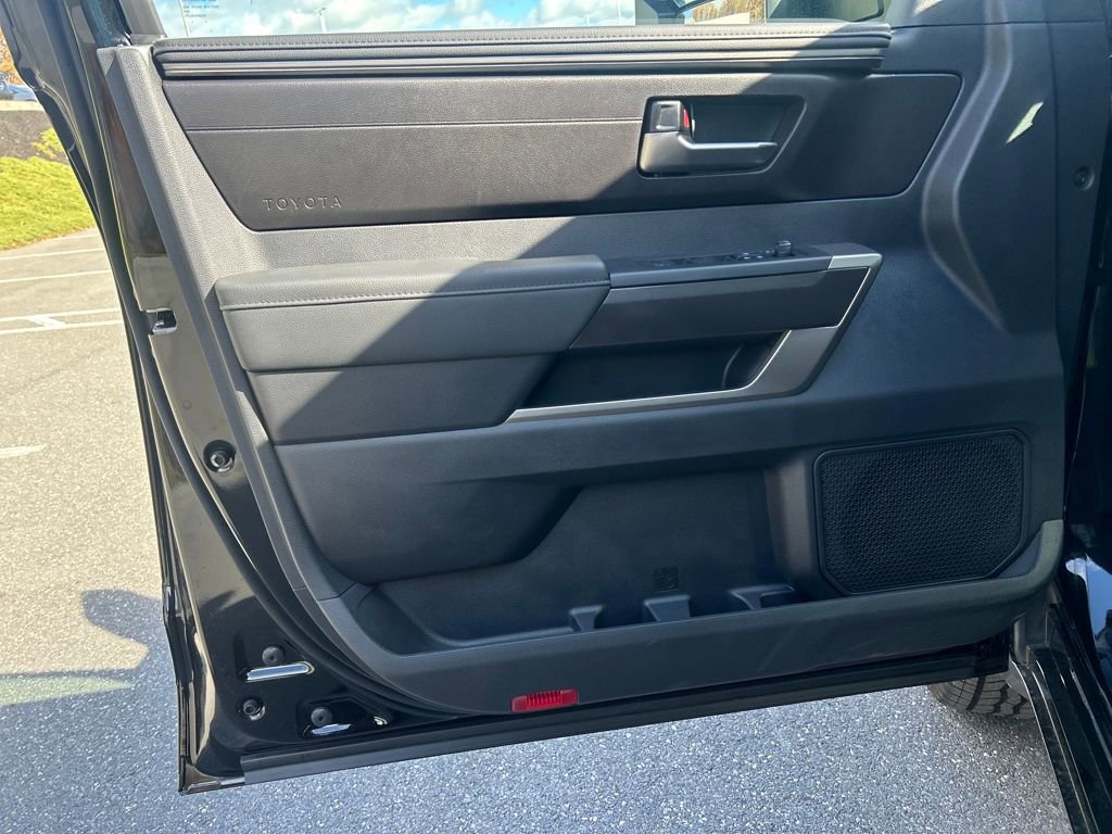 New 2026 Toyota Tundra SR5 image 18