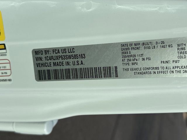 Certified 2025 Jeep Wrangler Unlimited Sahara w/ Safety Group image 32