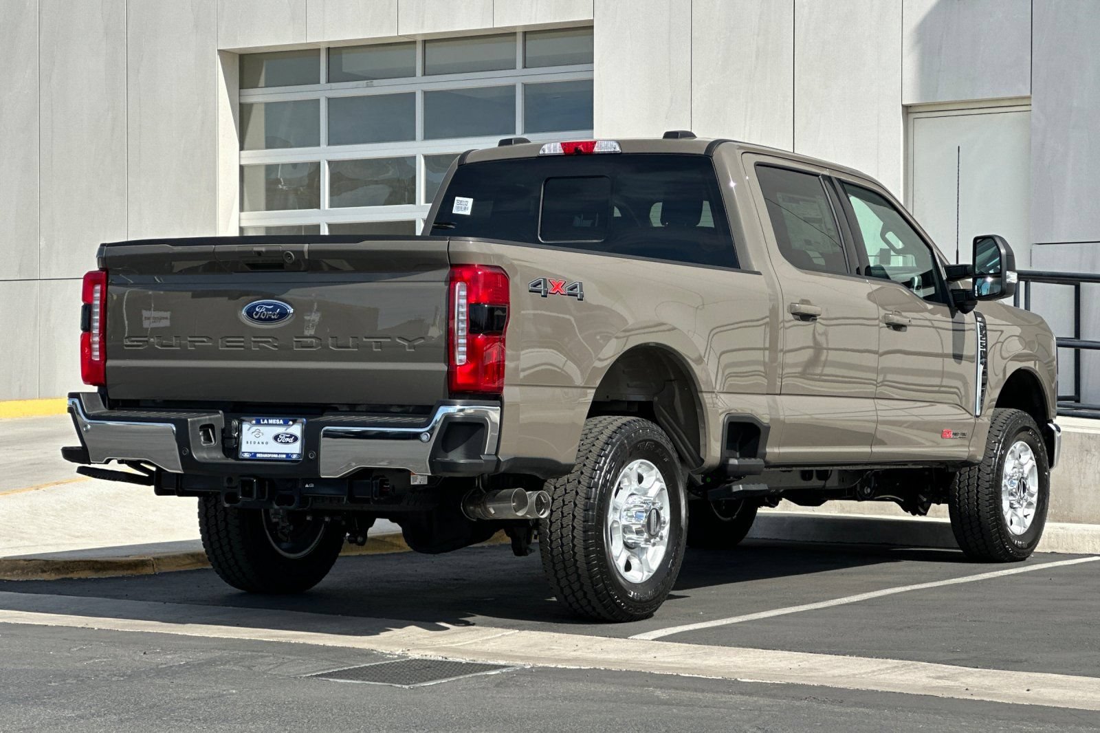 New 2026 Ford F250 XLT w/ XLT Premium Package AWD/4WD image 3