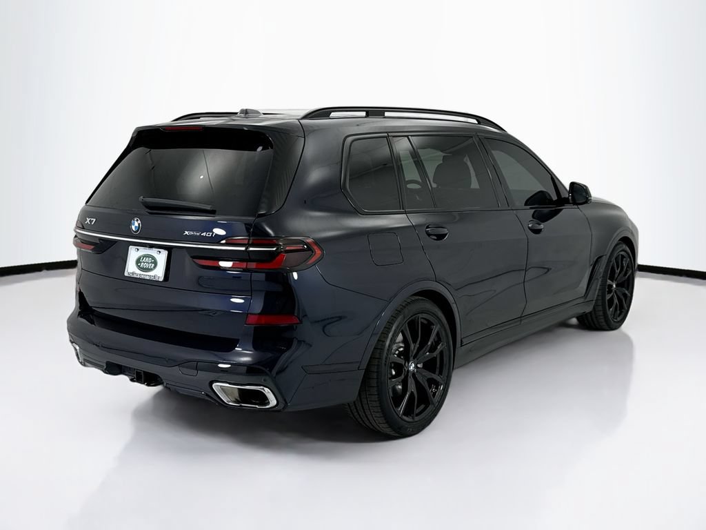 Used 2024 BMW X7 xDrive40i w/ M Sport Package AWD/4WD image 5