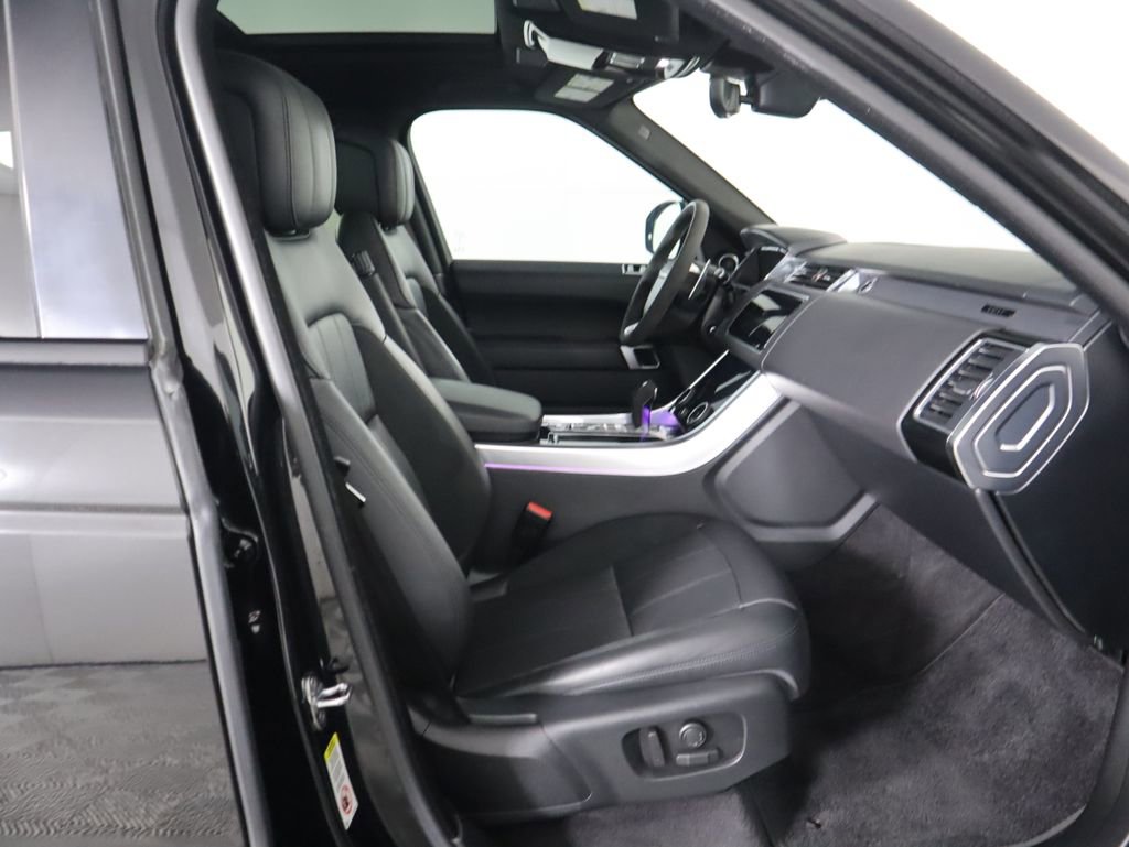 Used 2021 Land Rover Range Rover Sport HST image 21