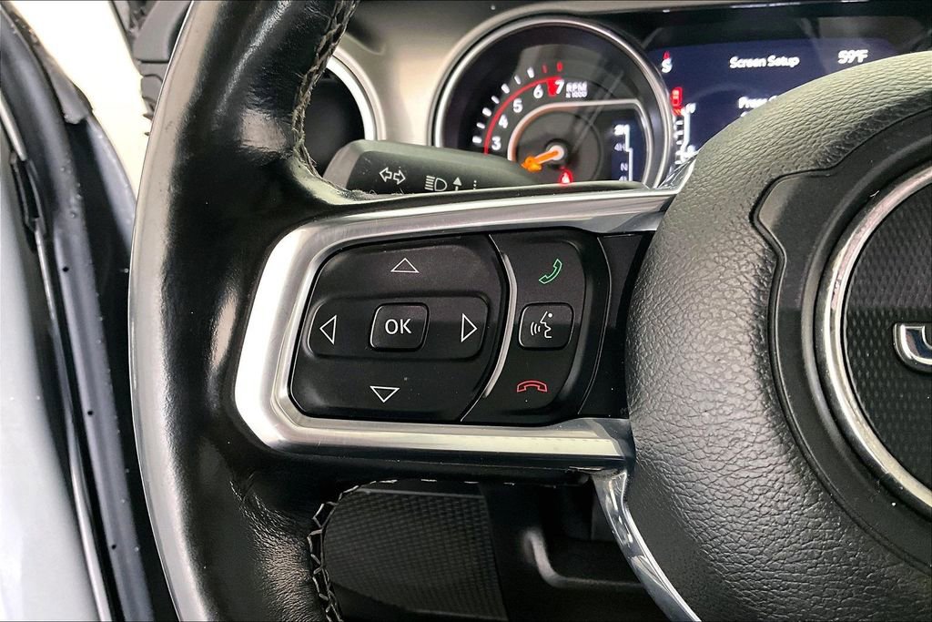 Used 2022 Jeep Gladiator Overland w/ Cold Weather Group AWD/4WD image 11