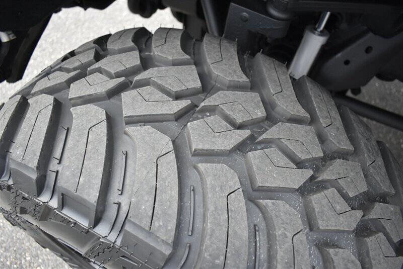 Used 2024 GMC Sierra 3500 Denali Ultimate image 11