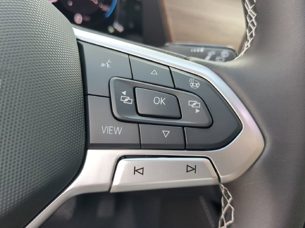 New 2026 Volkswagen Atlas SE FWD image 31