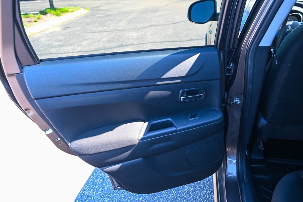 Used 2018 Mitsubishi Outlander Sport LE FWD image 22