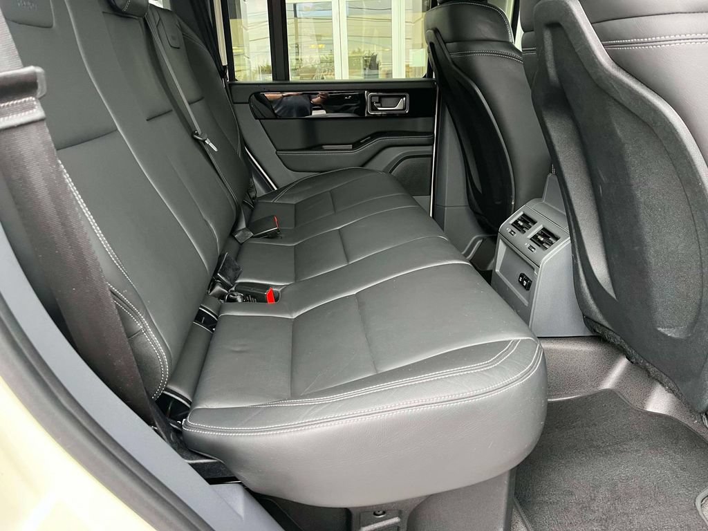 Used 2024 INEOS Grenadier Station Wagon AWD/4WD image 21