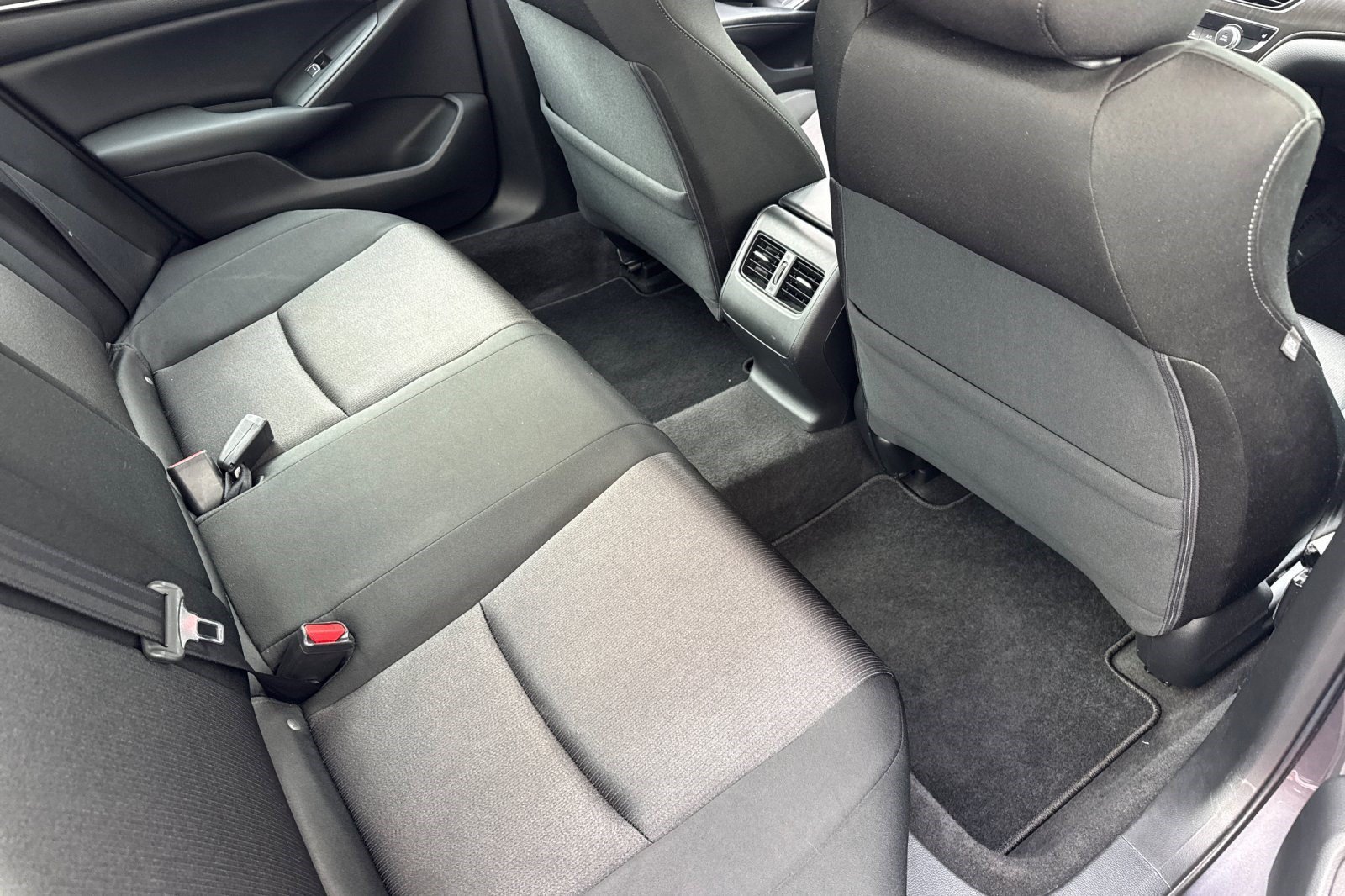 Certified 2018 Honda Accord EX image 31