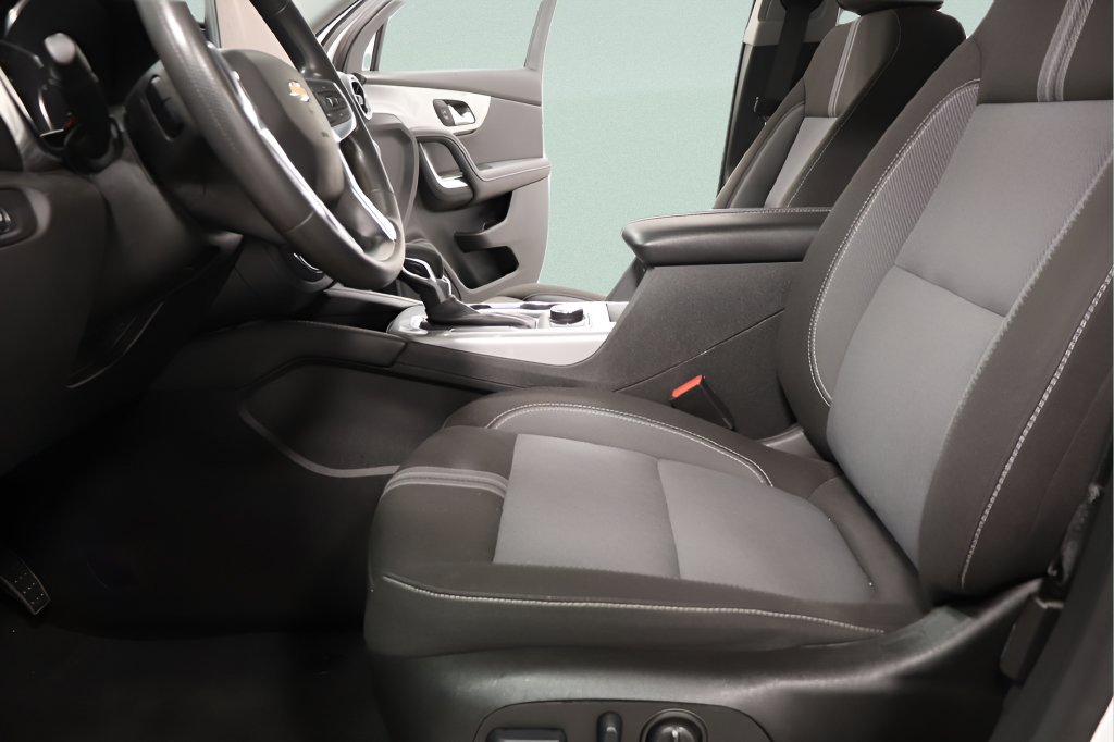 Used 2025 Chevrolet Blazer LT FWD image 20
