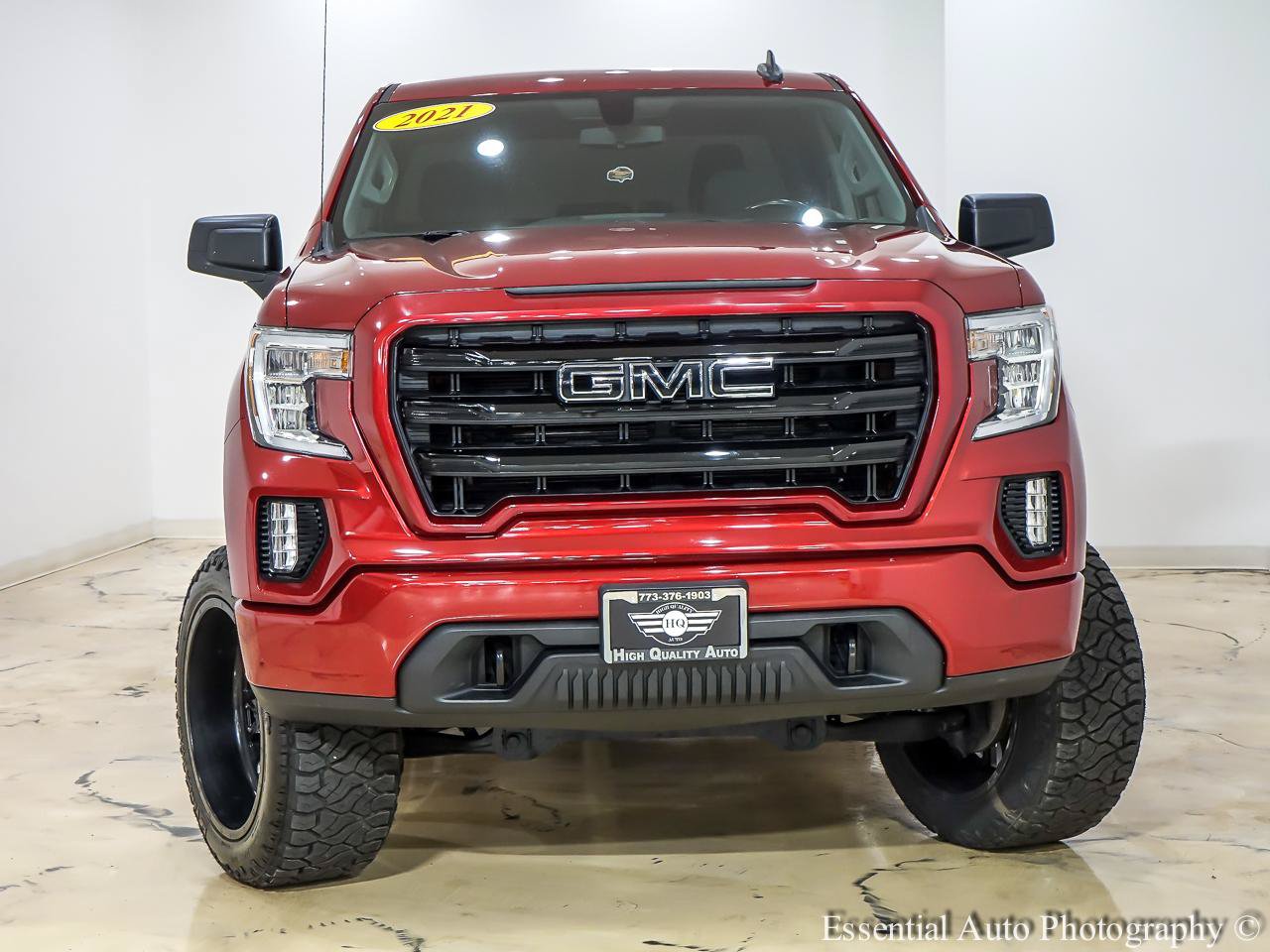 Used 2021 GMC Sierra 1500 Elevation w/ LPO, Elevation Black Package AWD/4WD image 5