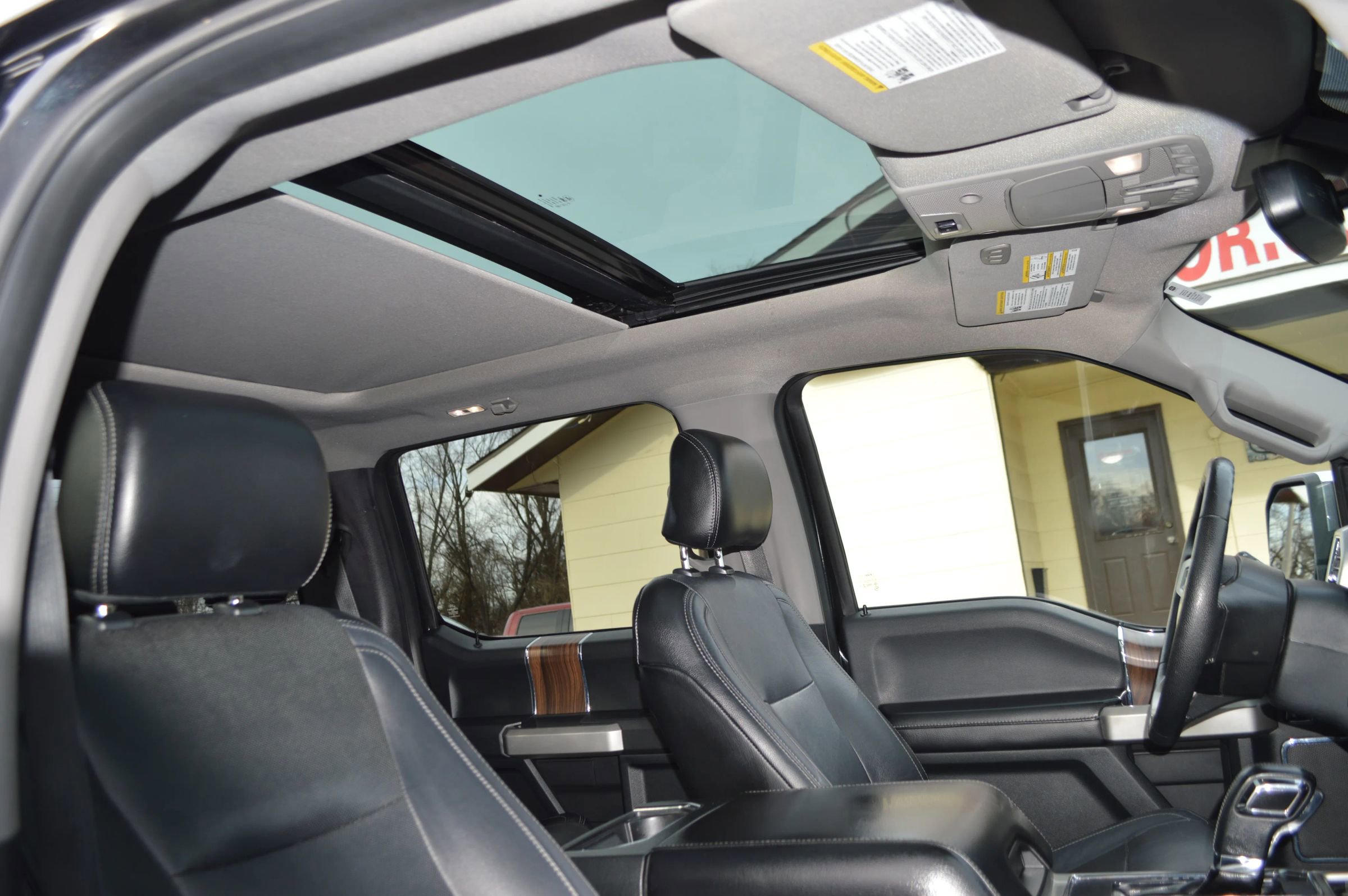 Used 2015 Ford F150 Lariat w/ Equipment Group 502A Luxury image 15