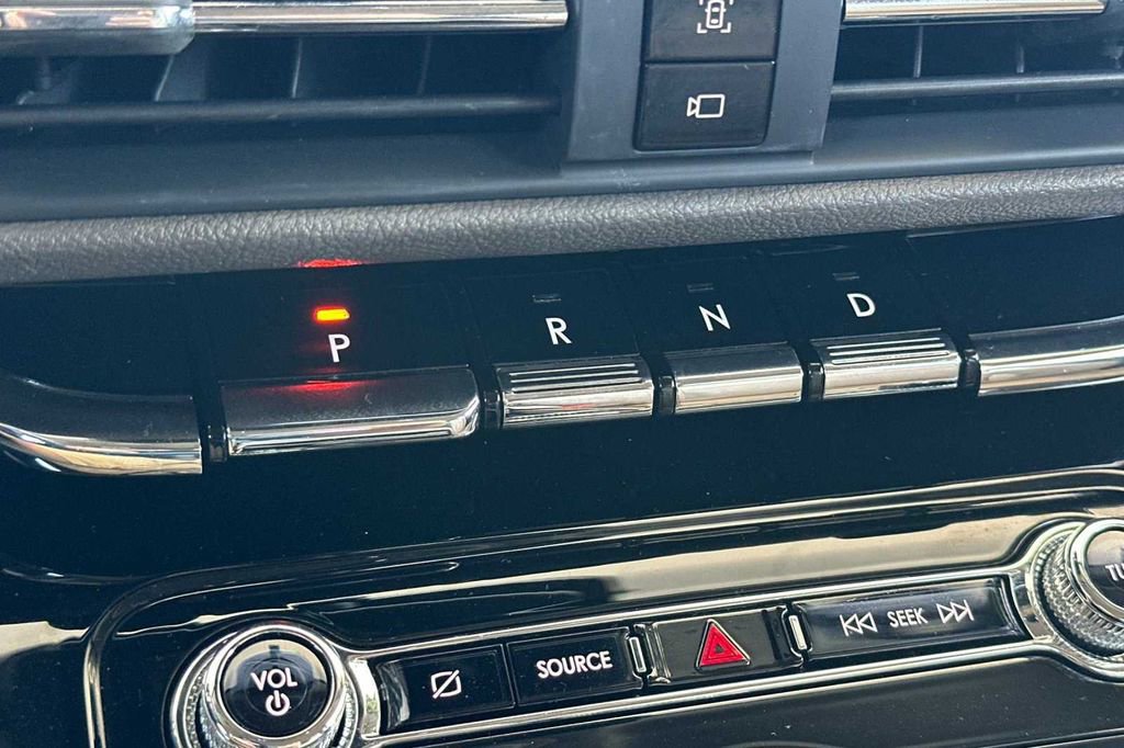 Used 2022 Lincoln Corsair FWD image 23