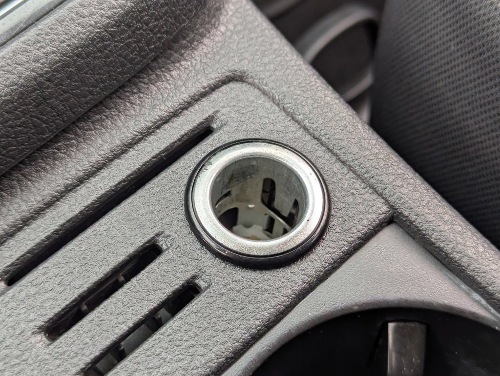 Used 2019 Volkswagen Golf S image 20