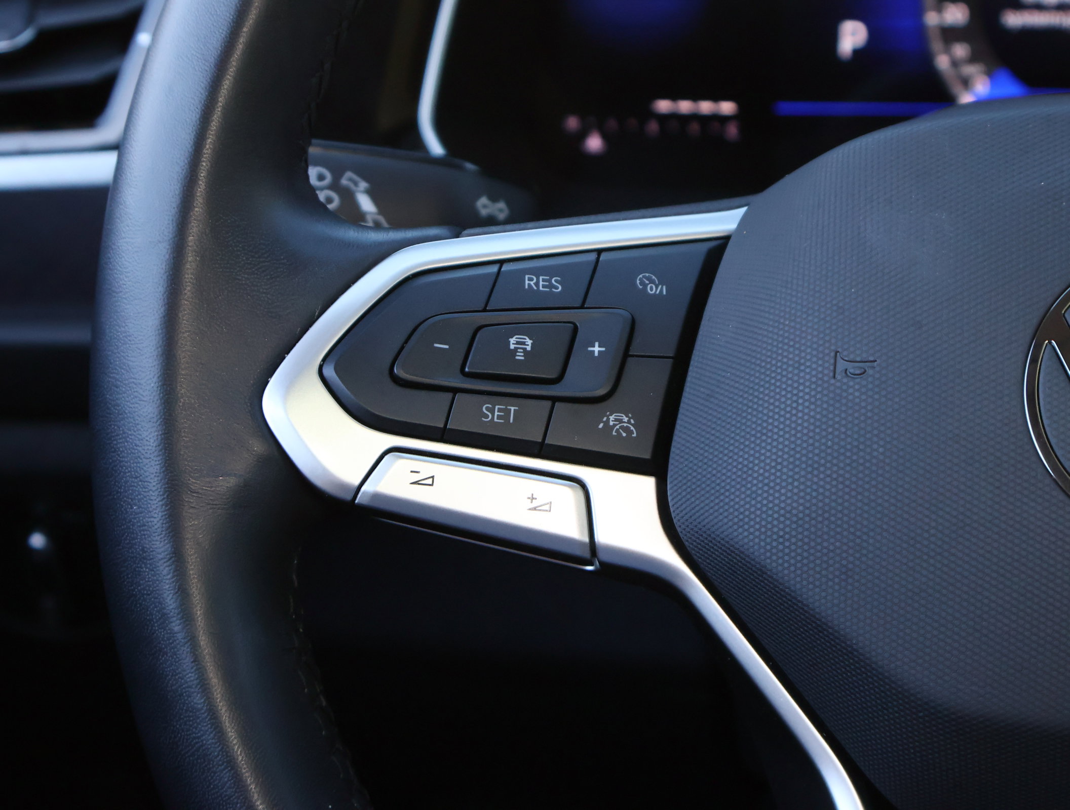 Used 2024 Volkswagen Jetta SE image 13