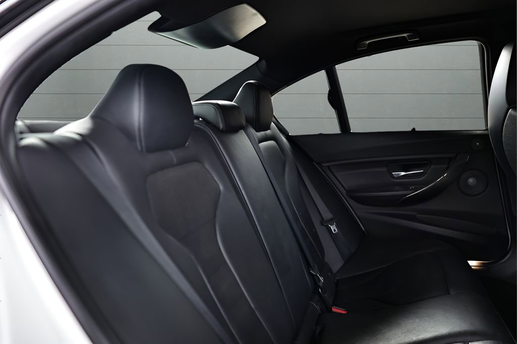 Used 2016 BMW M3 RWD image 54