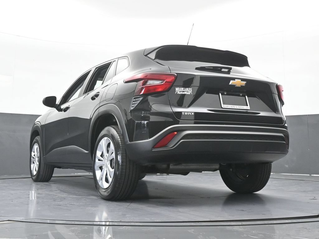 Used 2024 Chevrolet Trax LS FWD image 50