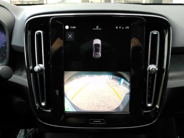 Used 2022 Volvo C40 P8 Recharge Ultimate AWD/4WD image 10