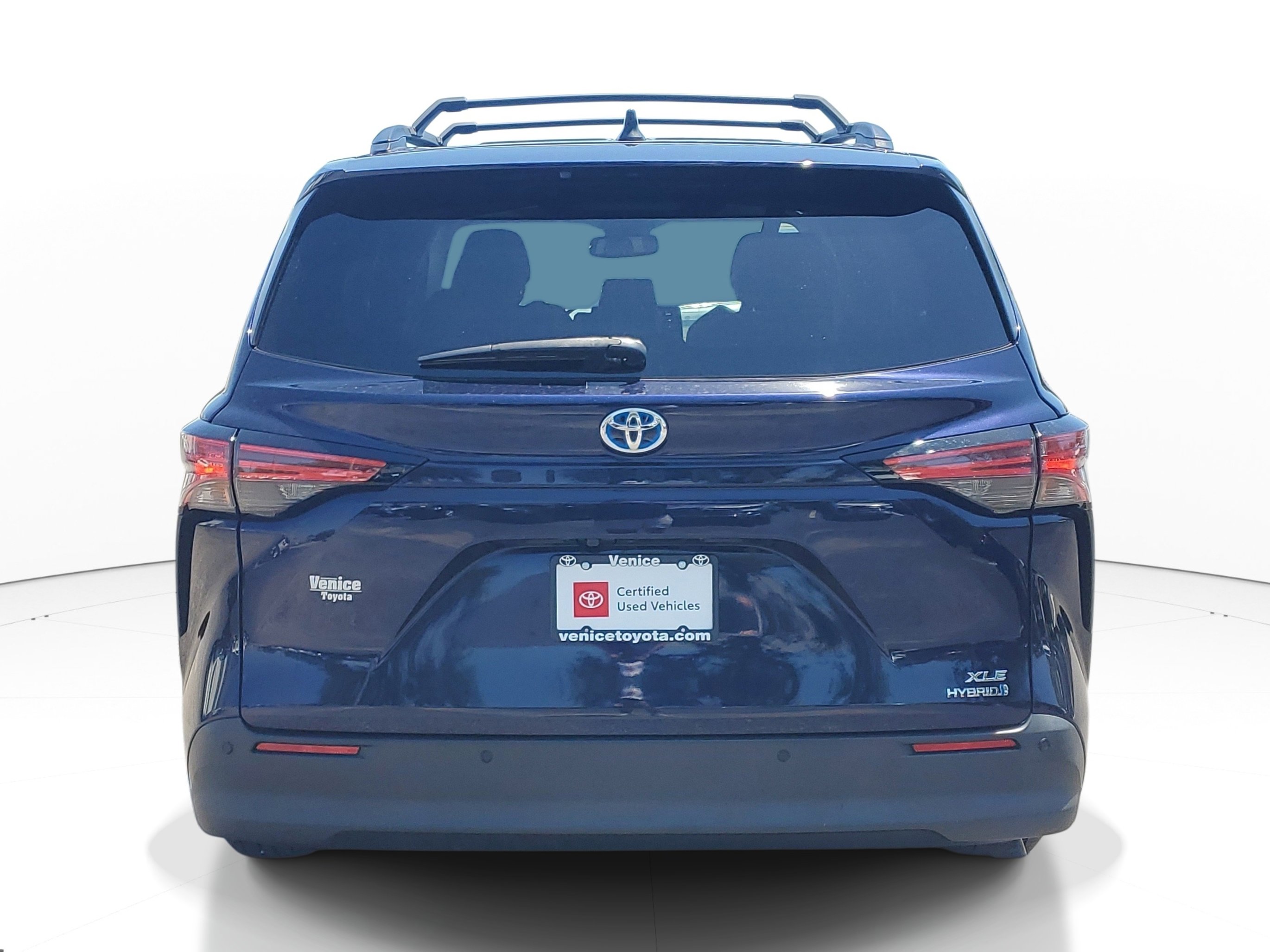 Certified 2021 Toyota Sienna XLE FWD image 5