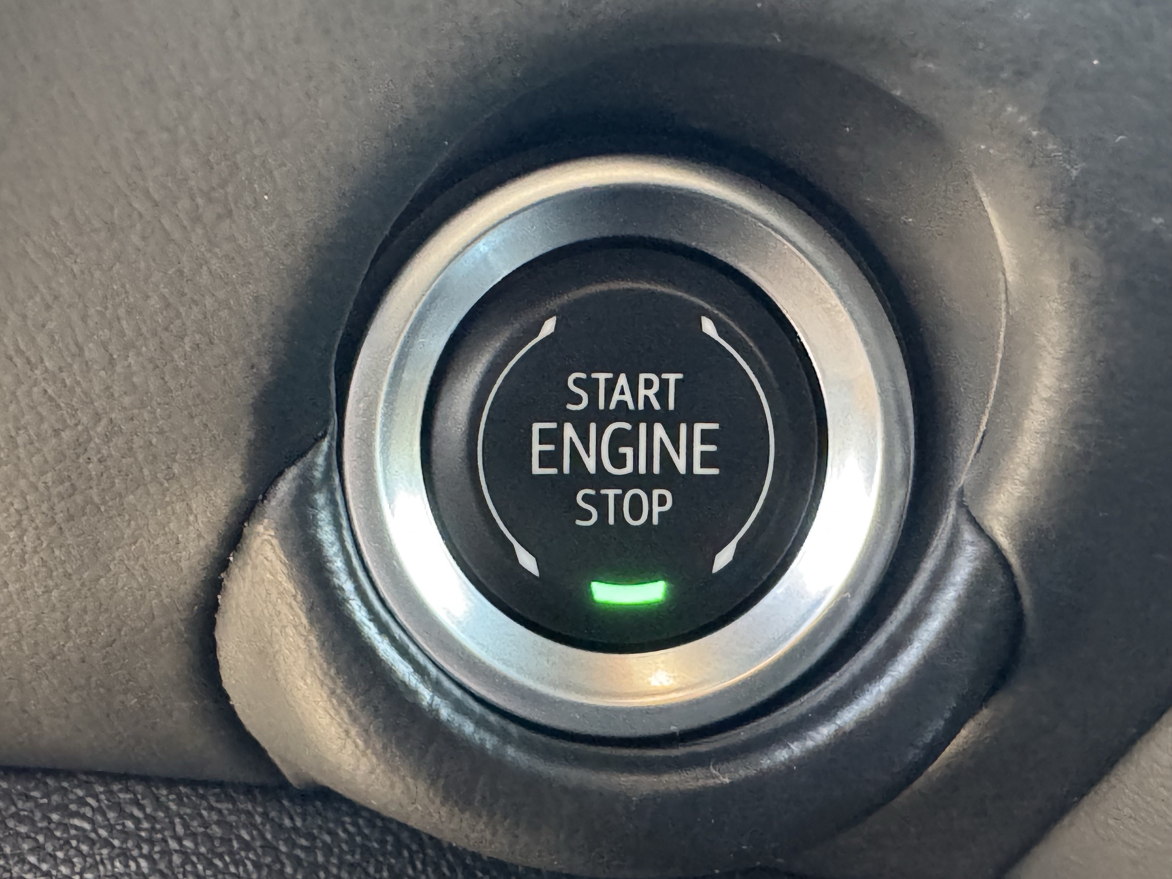 Used 2025 Chevrolet Suburban Z71 AWD/4WD image 20