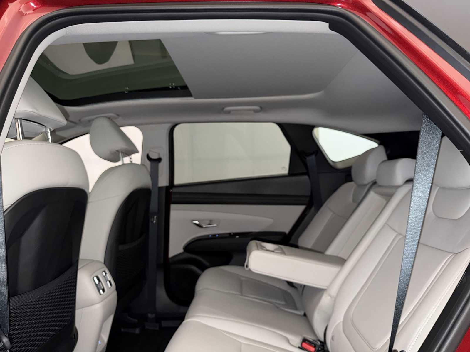 Used 2025 Hyundai Tucson Limited image 21