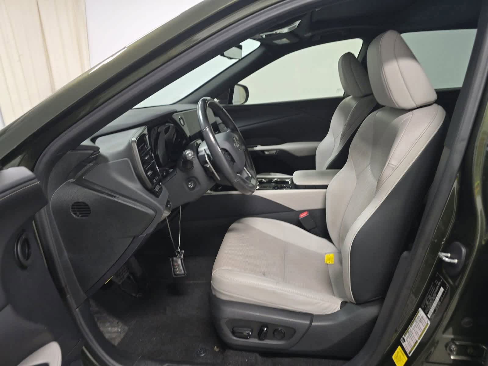 Used 2024 Lexus RX 350 Premium Plus image 8