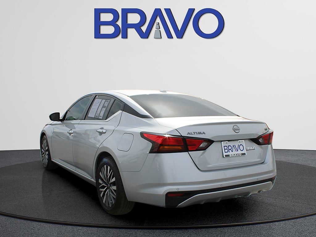 Used 2024 Nissan Altima 2.5 SV image 7