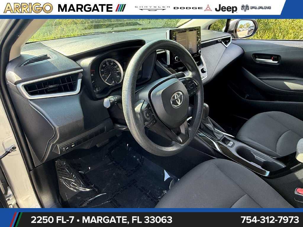 Used 2021 Toyota Corolla LE FWD image 10