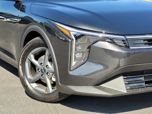 New 2026 Kia K4 FWD image 3
