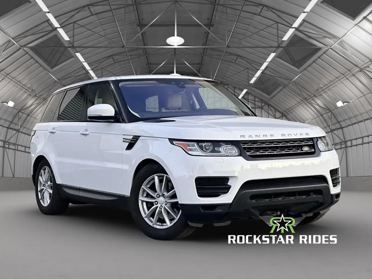 Used 2017 Land Rover Range Rover Sport SE AWD/4WD image 3
