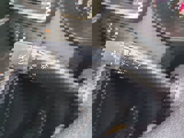 Used 2020 Kia Sorento LX image 26