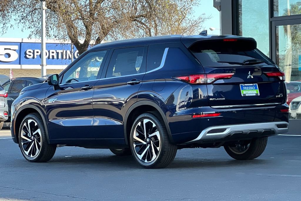 New 2025 Mitsubishi Outlander SEL image 7