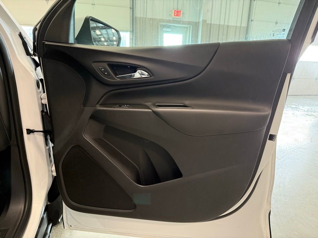 Used 2024 Chevrolet Equinox LT AWD/4WD image 34