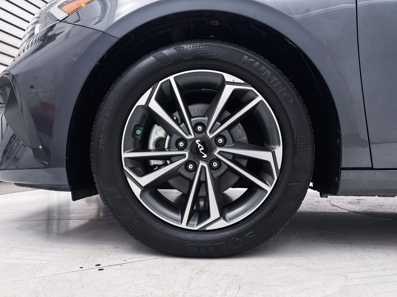 Used 2024 Kia Forte LXS w/ LXS Technology Package image 14