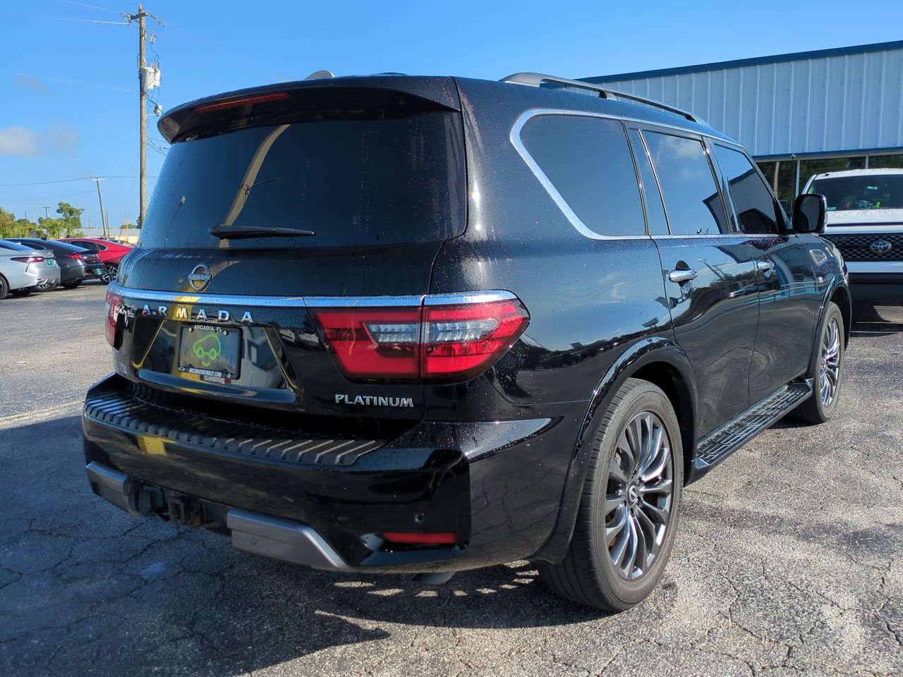 Used 2021 Nissan Armada Platinum image 4
