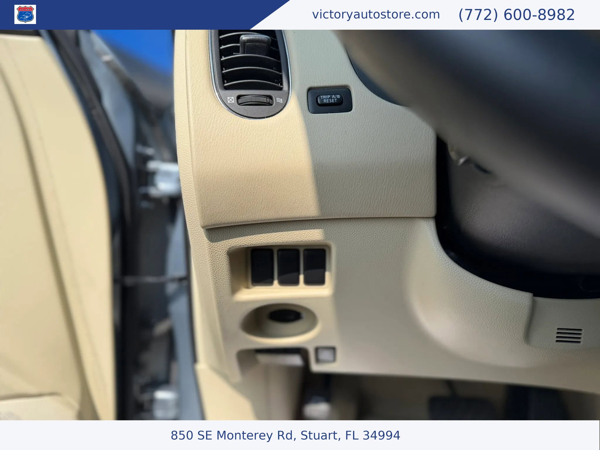 Used 2016 INFINITI QX50 2WD w/ Premium Plus Package image 23
