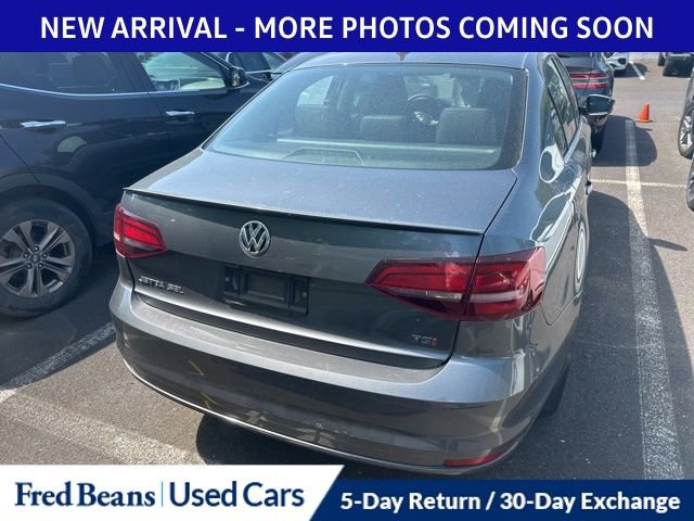 Used 2016 Volkswagen Jetta SEL w/ Lighting Package FWD image 9