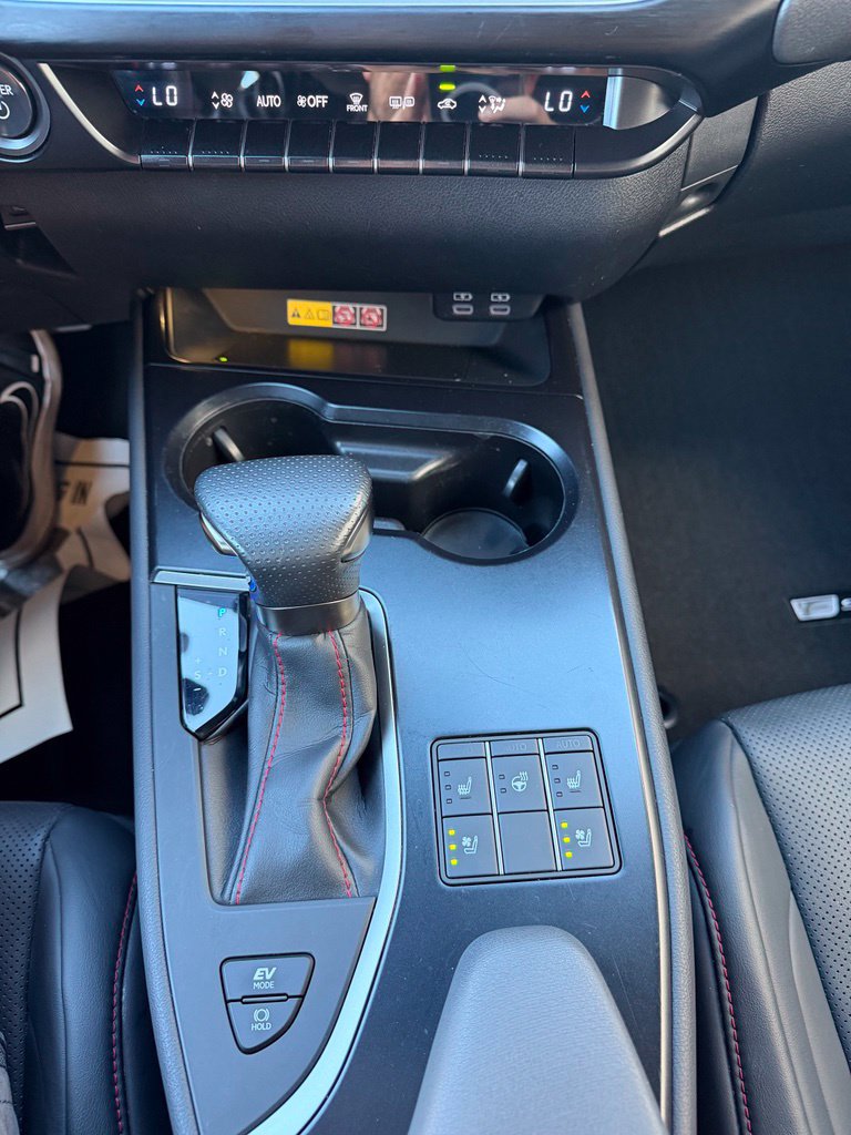 Used 2023 Lexus UX 250h F Sport FWD image 17