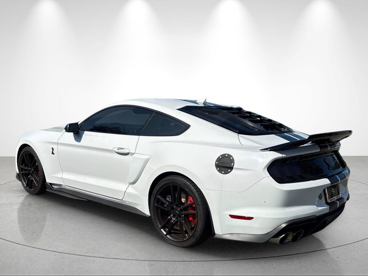 Used 2021 Ford Mustang Shelby GT500 w/ Technology Package RWD image 3