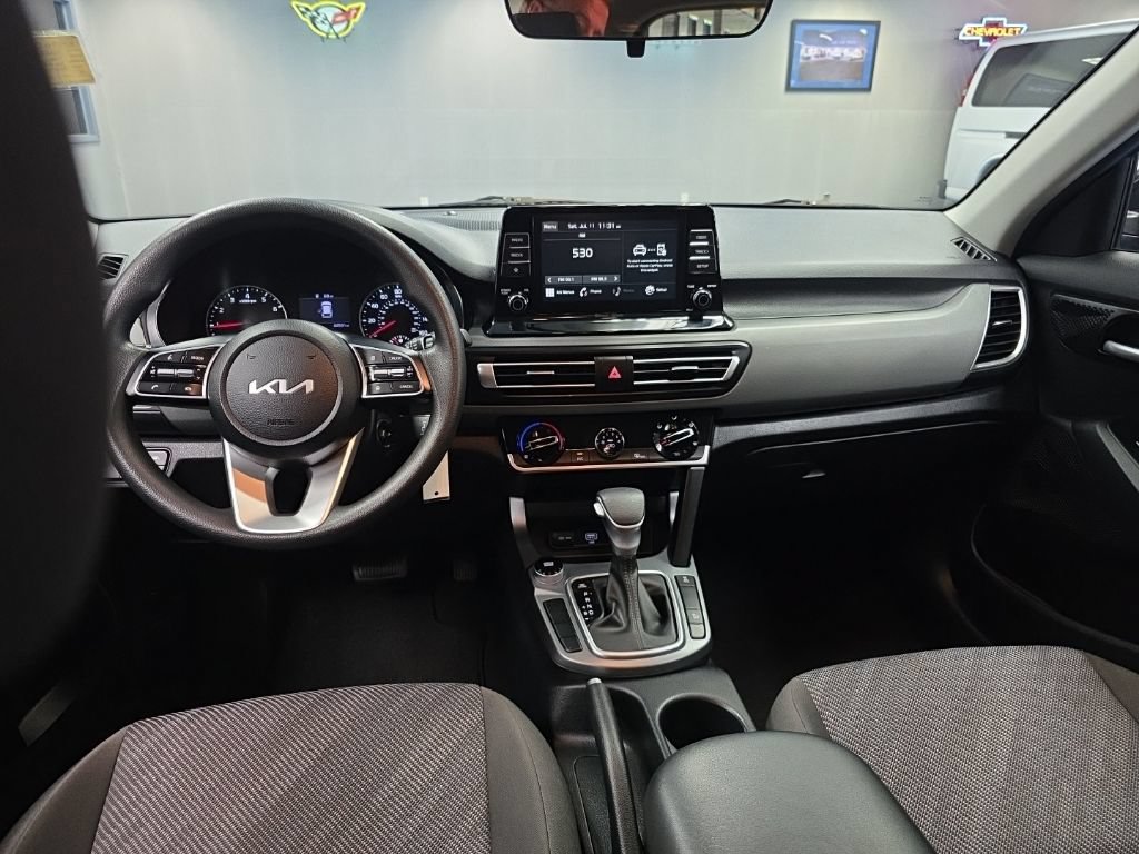 Used 2022 Kia Seltos LX AWD/4WD image 15