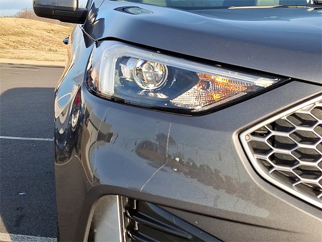 Used 2024 Ford Edge SEL image 9