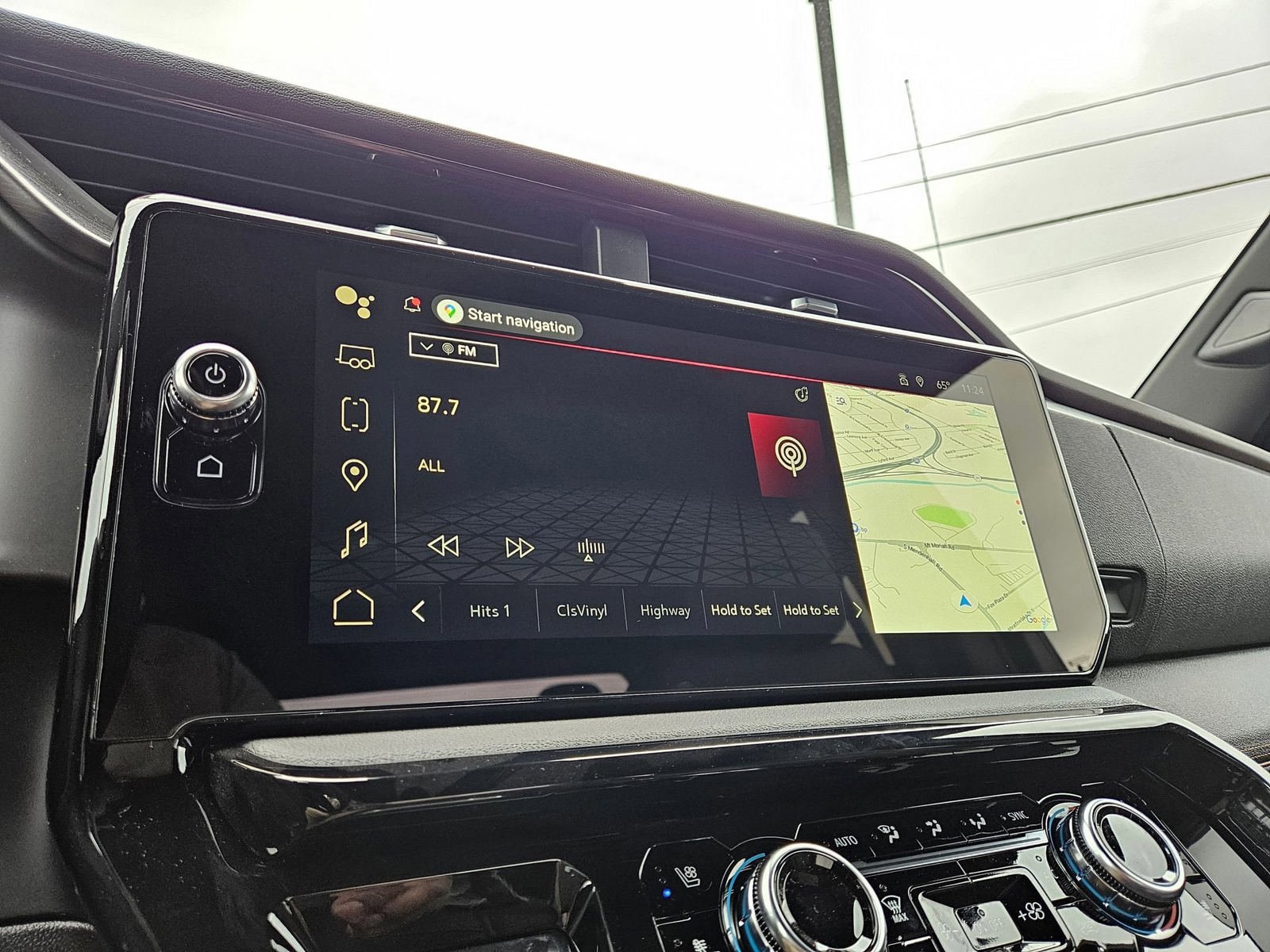 New 2026 GMC Sierra 1500 AT4 w/ LPO, Black Badging Package image 17